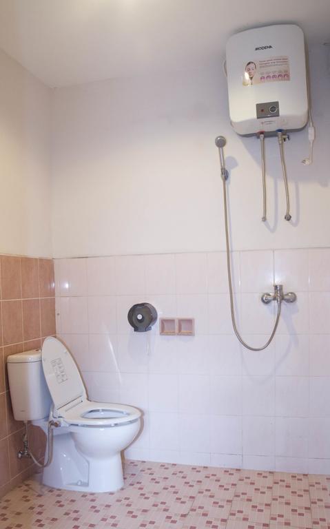 Krowi Inn Surabaya Zimmer foto